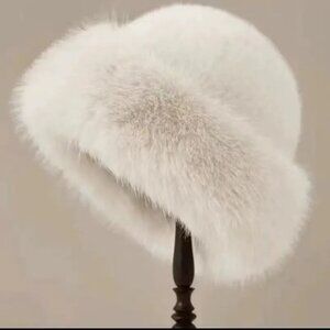 2/$30 Faux Fur Mink Milky White OS Hat Brimless Plush Fluffy Skiing Warm